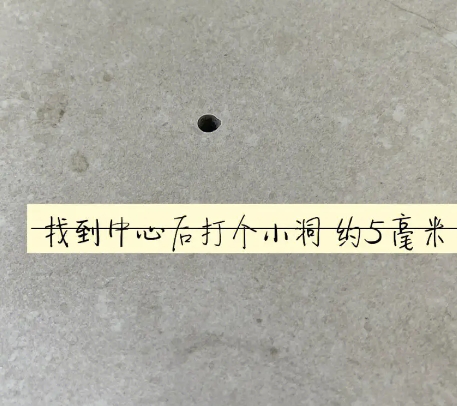 丛台瓷砖空鼓维修公司专业解答在瓷砖铺贴过程中，如果砂料搅拌不均匀，将会带来以下问题